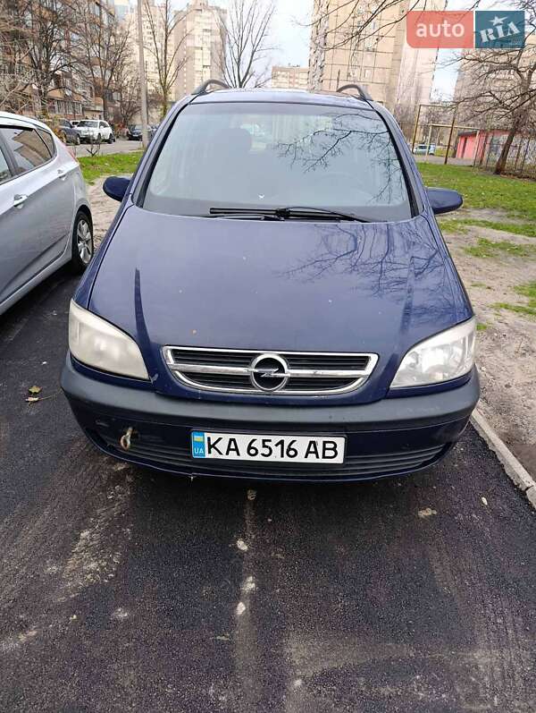 Opel Zafira 2004
