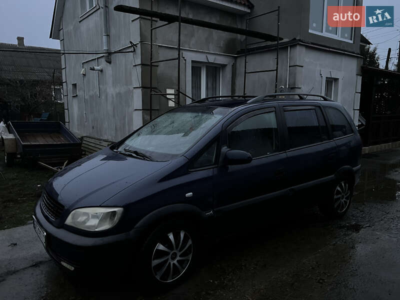Мінівен Opel Zafira 2000 в Рівному