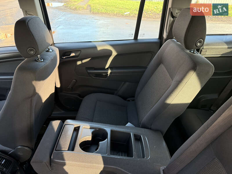 Минивэн Opel Zafira 2010 в Борисполе