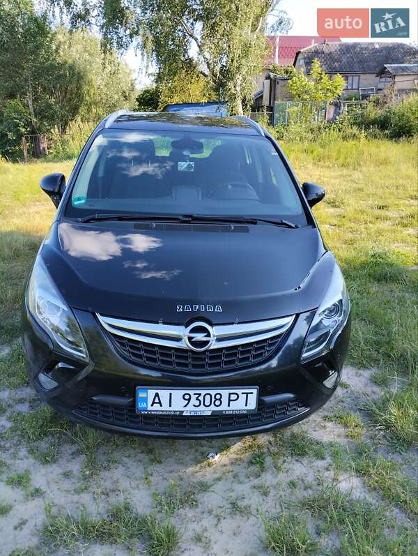 Opel Zafira 2012