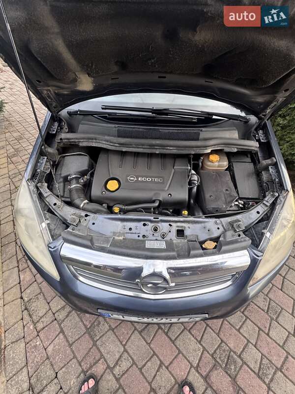 Минивэн Opel Zafira 2008 в Черновцах