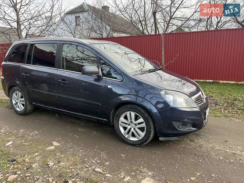 Opel Zafira 2010