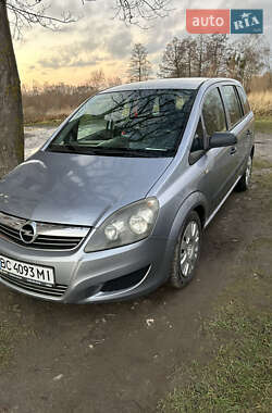 Минивэн Opel Zafira 2009 в Львове