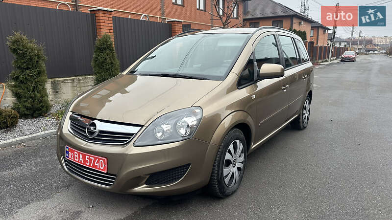 Opel Zafira 2013 Opel Zafira 2013