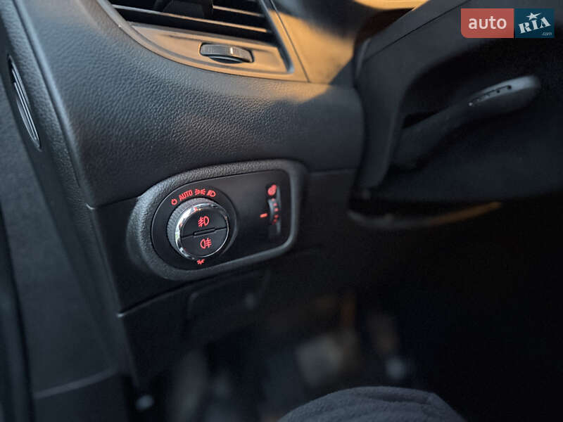 Минивэн Opel Zafira 2014 в Полтаве