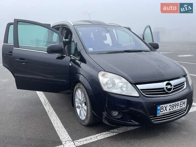 Минивэн Opel Zafira 2008 в Каменец-Подольском