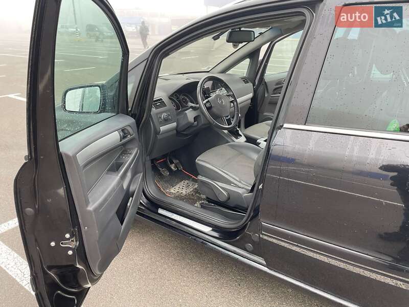 Минивэн Opel Zafira 2008 в Каменец-Подольском