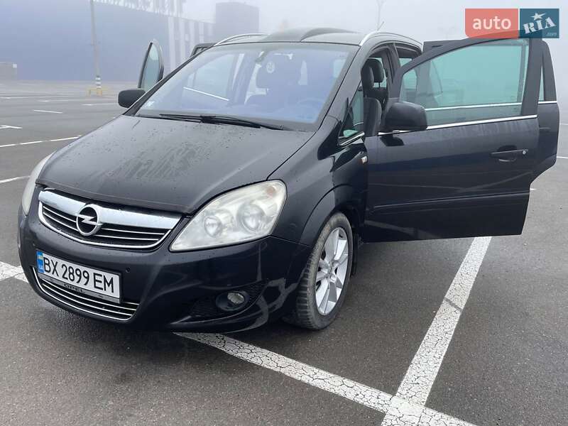 Минивэн Opel Zafira 2008 в Каменец-Подольском