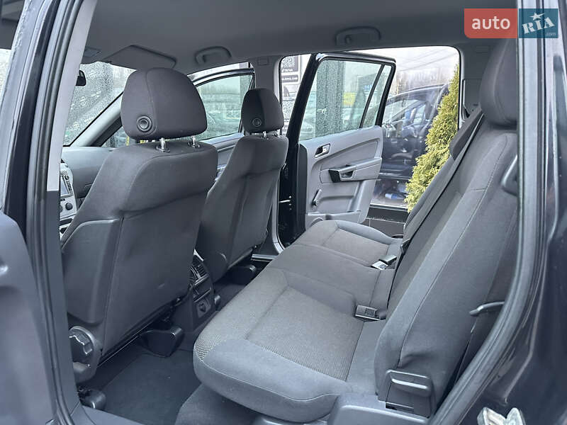 Мінівен Opel Zafira 2010 в Харкові