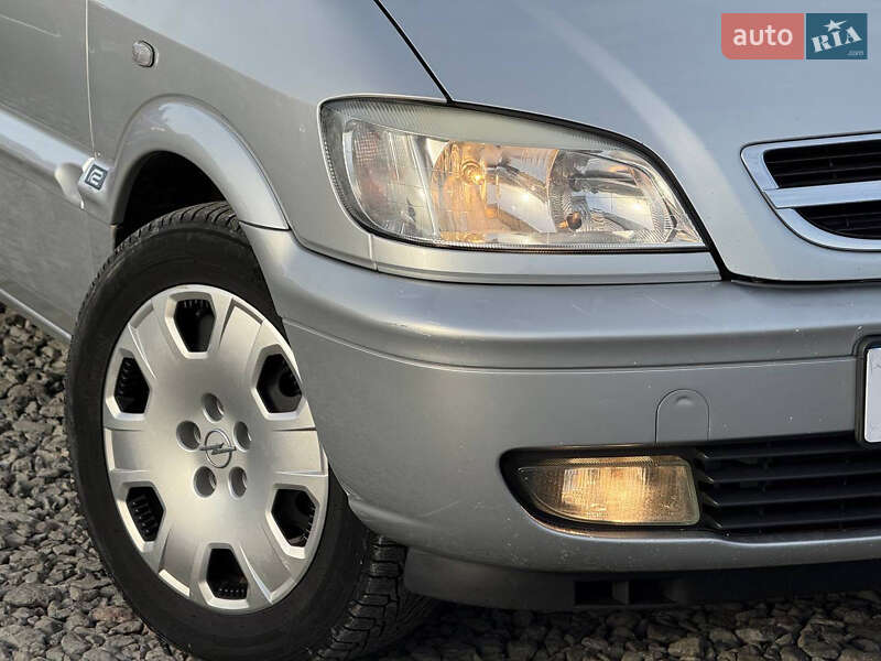 Мінівен Opel Zafira 2004 в Стрию