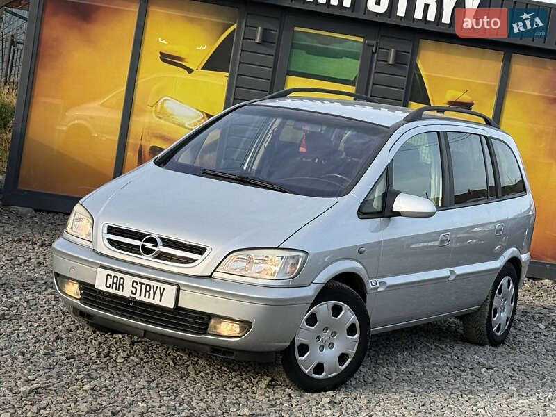 Мінівен Opel Zafira 2004 в Стрию