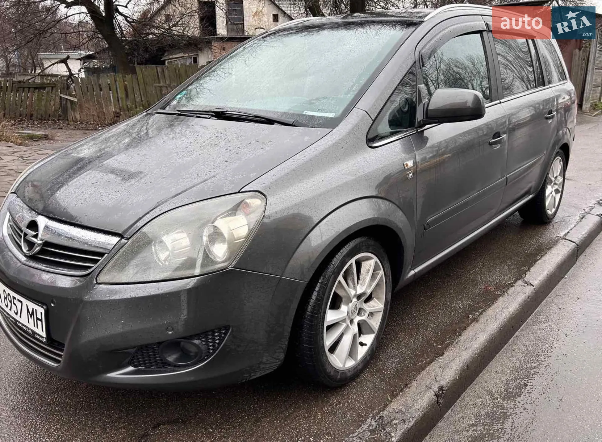 2010 Opel Zafira - мініатюра 2
