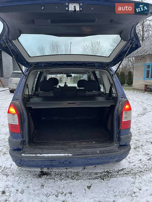 Мінівен Opel Zafira 2005 в Яворові