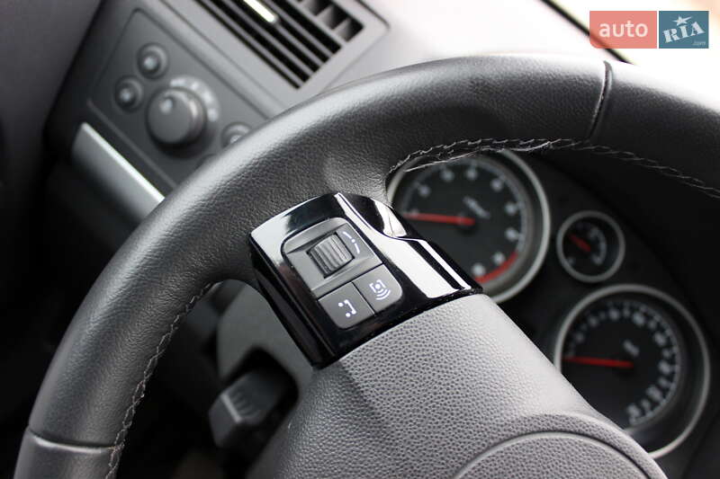 Мінівен Opel Zafira 2010 в Львові