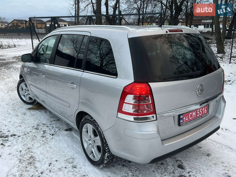 Мінівен Opel Zafira 2013 в Вінниці