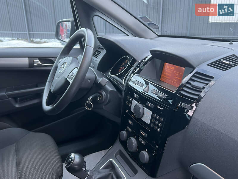 Мінівен Opel Zafira 2013 в Вінниці