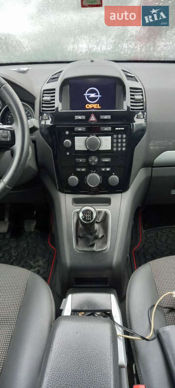Минивэн Opel Zafira 2011 в Луцке фото 7 Минивэн Opel Zafira 2011 в Луцке