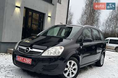 Минивэн Opel Zafira 2008 в Седлище