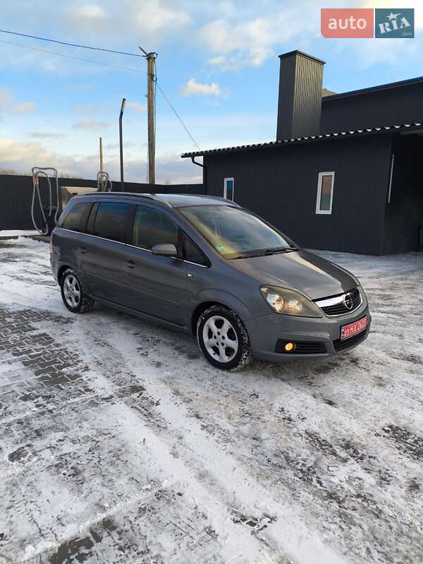 Мінівен Opel Zafira 2005 в Любомлі