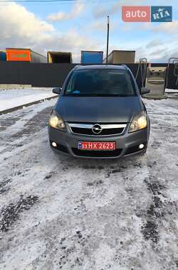 Минивэн Opel Zafira 2005 в Любомле