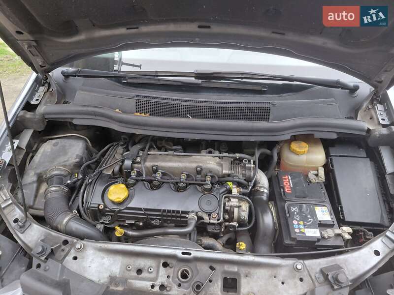 Минивэн Opel Zafira 2007 в Кременчуге