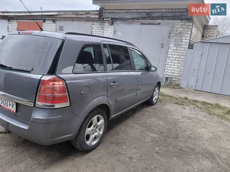 Минивэн Opel Zafira 2007 в Кременчуге