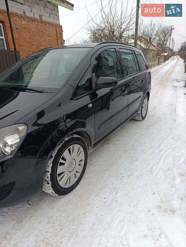 Минивэн Opel Zafira 2009 в Луцке фото 3 Минивэн Opel Zafira 2009 в Луцке
