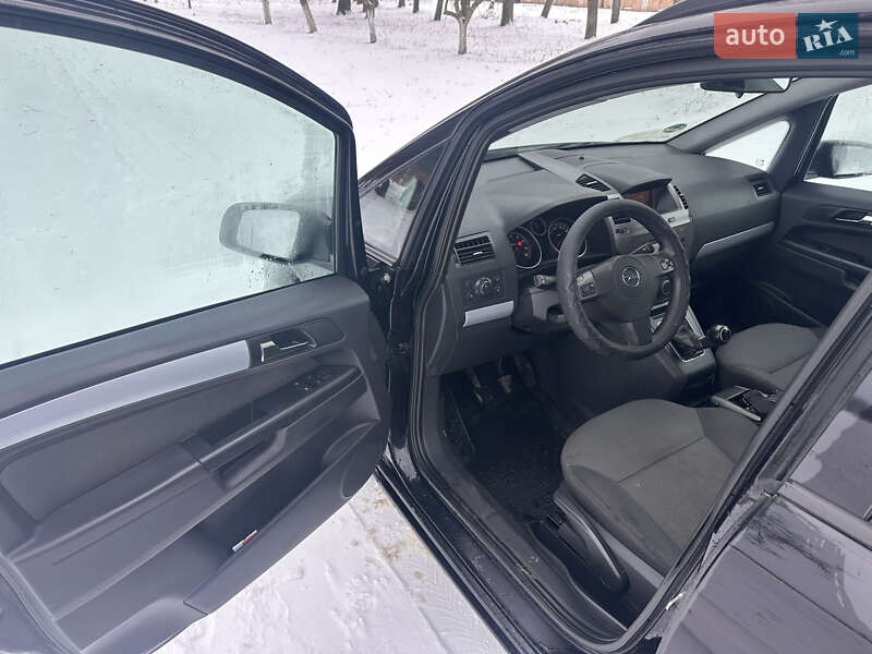 Минивэн Opel Zafira 2006 в Бобровице
