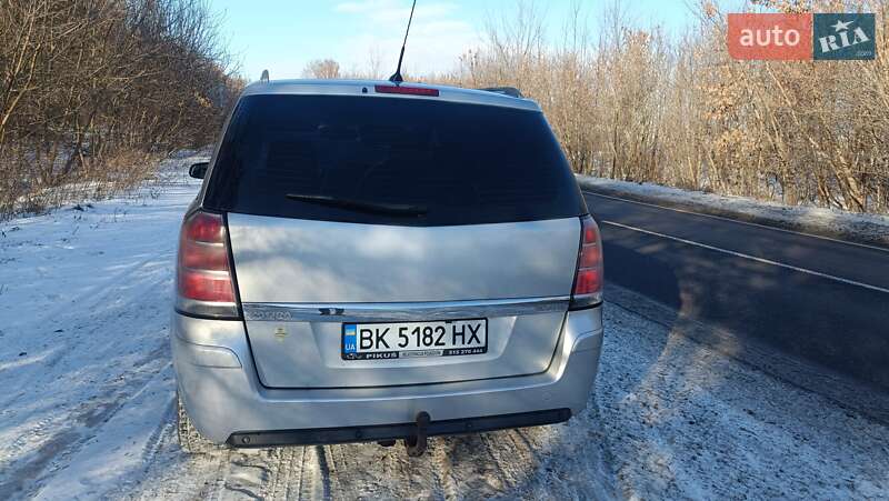 Мінівен Opel Zafira 2005 в Острозі