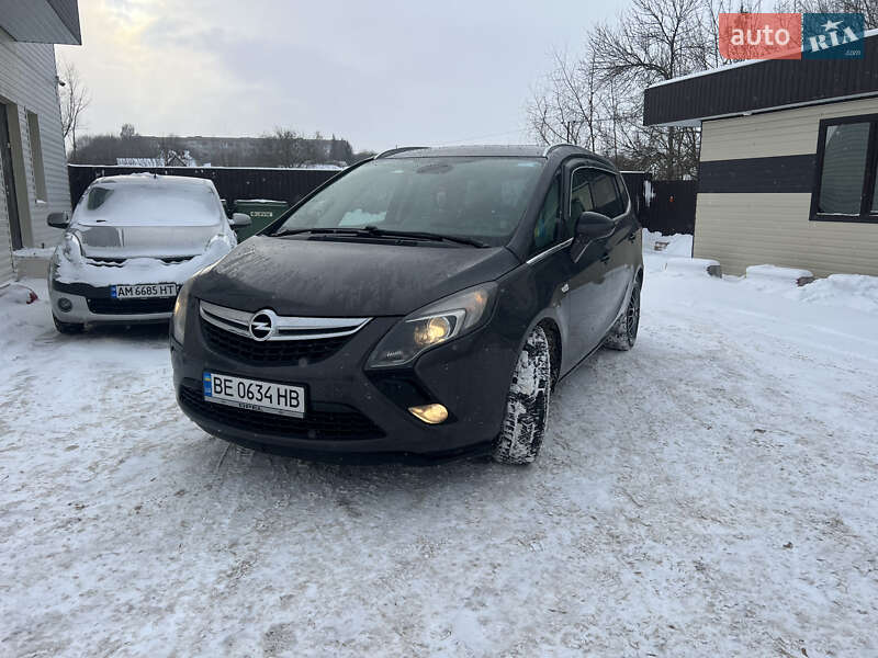 Opel Zafira 2014