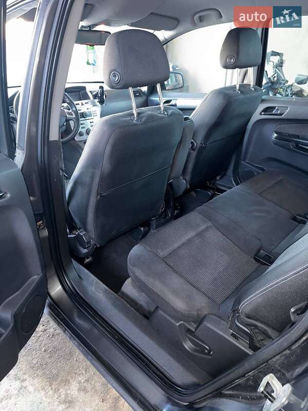 Мінівен Opel Zafira 2010 в Коломиї
