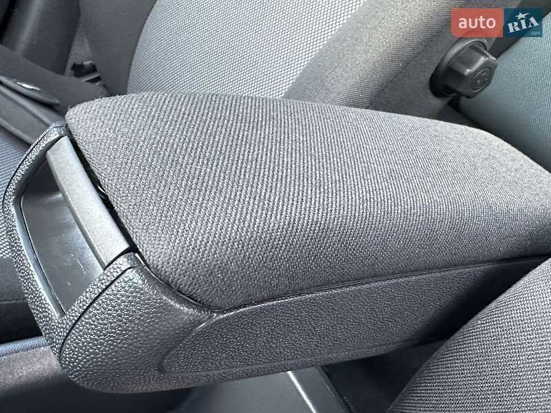 Мінівен Opel Zafira 2014 в Рівному