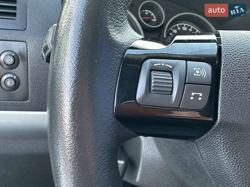 Мінівен Opel Zafira 2014 в Рівному