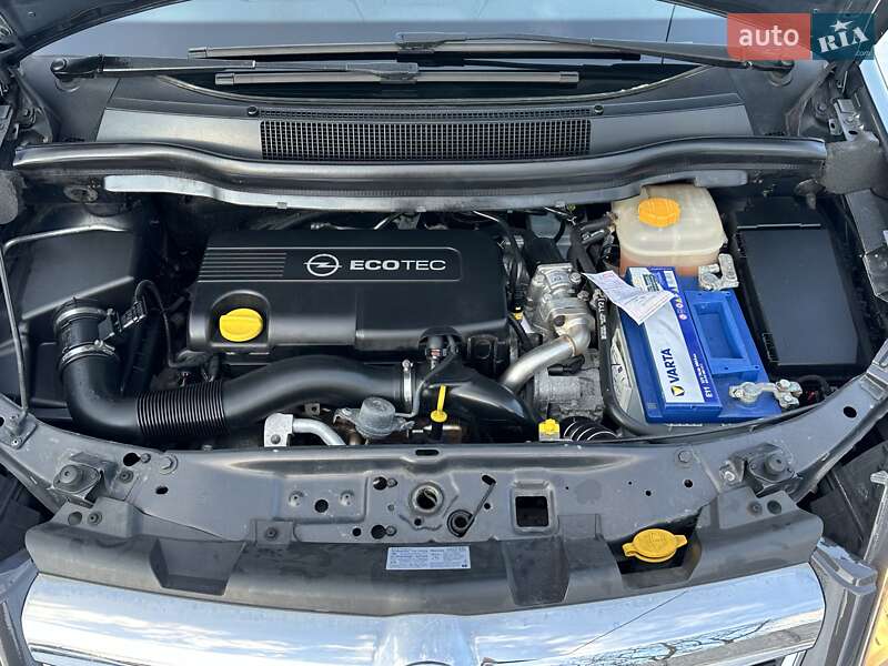 Мінівен Opel Zafira 2014 в Рівному