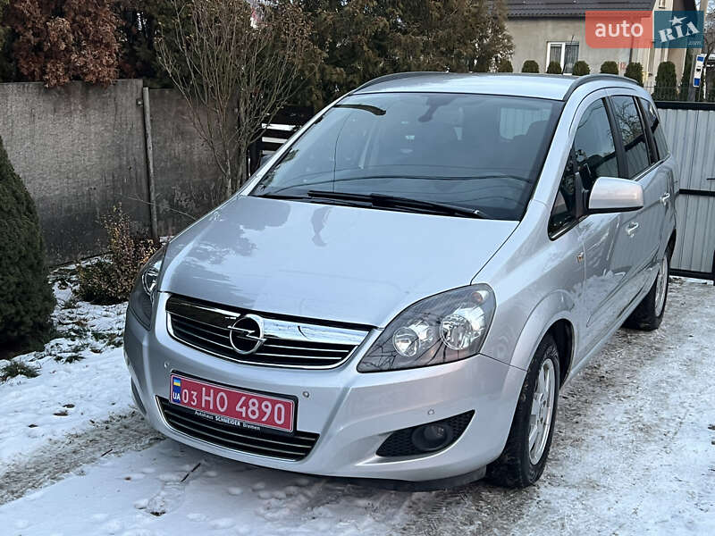 Opel Zafira 2011