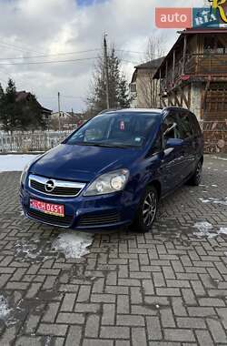 Мінівен Opel Zafira 2006 в Долині