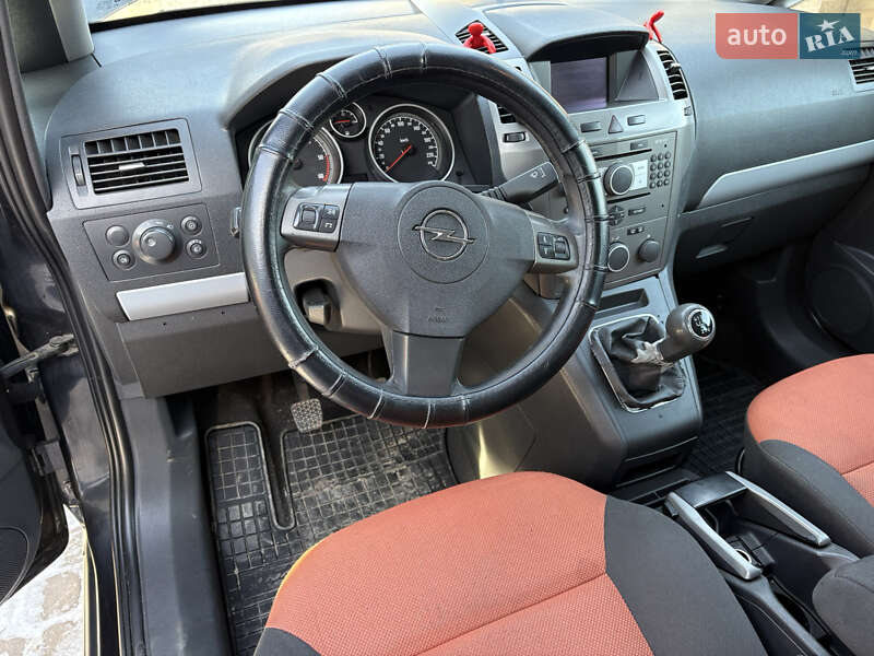 Мінівен Opel Zafira 2006 в Львові