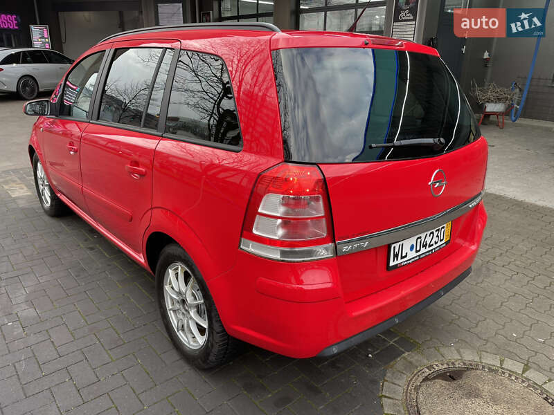 Мінівен Opel Zafira 2009 в Косові