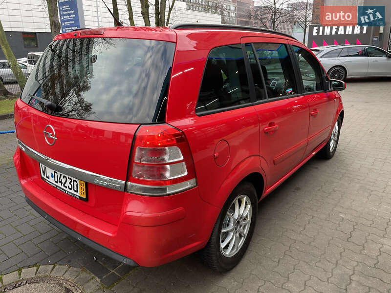 Мінівен Opel Zafira 2009 в Косові