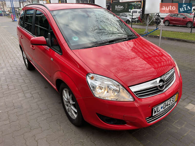 Мінівен Opel Zafira 2009 в Косові