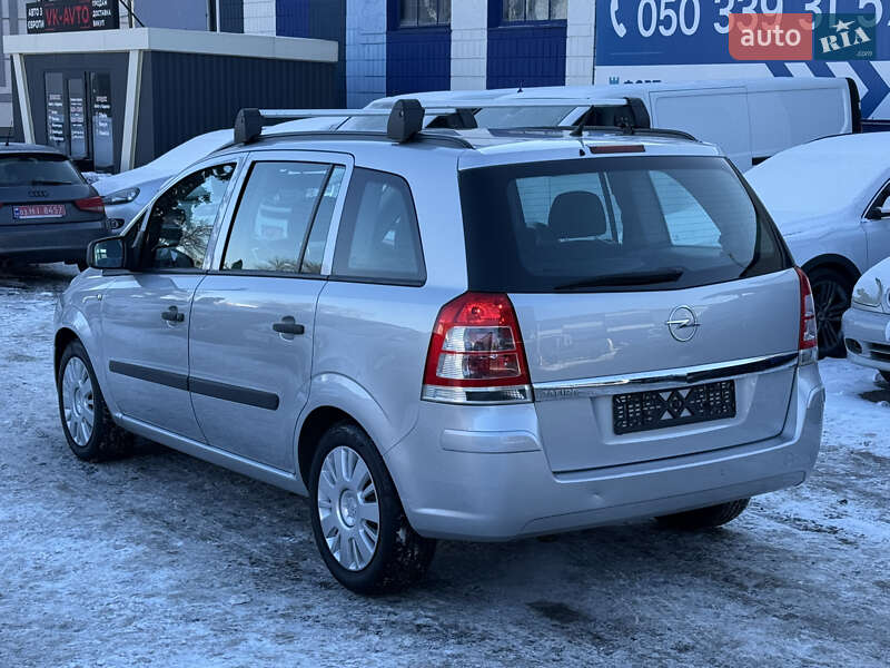Мінівен Opel Zafira 2011 в Рівному фото 6 Мінівен Opel Zafira 2011 в Рівному