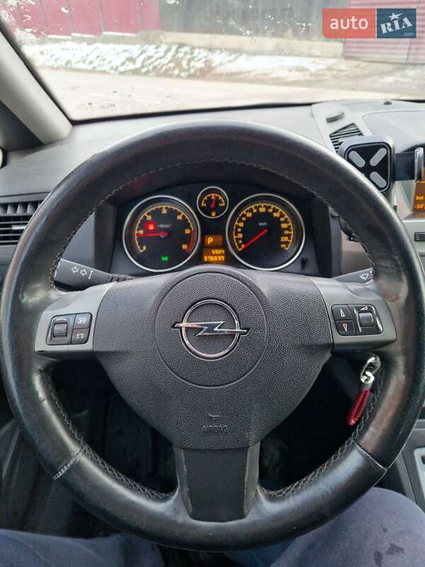Мінівен Opel Zafira 2006 в Чернівцях фото 16 Мінівен Opel Zafira 2006 в Чернівцях
