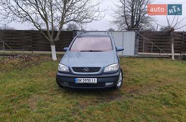 Мінівен Opel Zafira 2000 в Сарнах