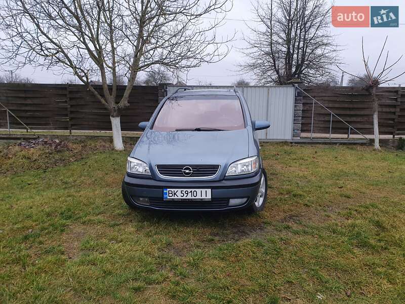 Opel Zafira 2000
