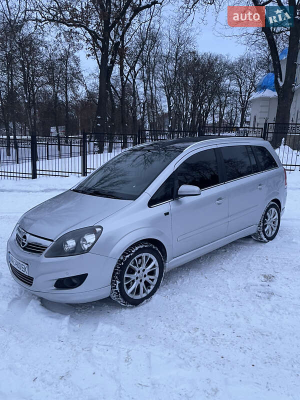 Минивэн Opel Zafira 2009 в Прилуках