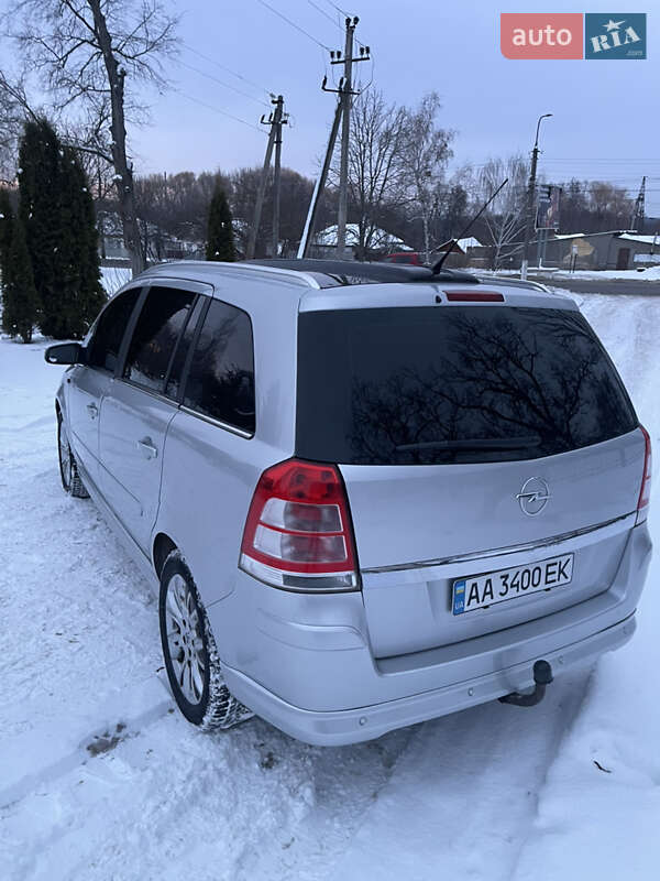 Минивэн Opel Zafira 2009 в Прилуках