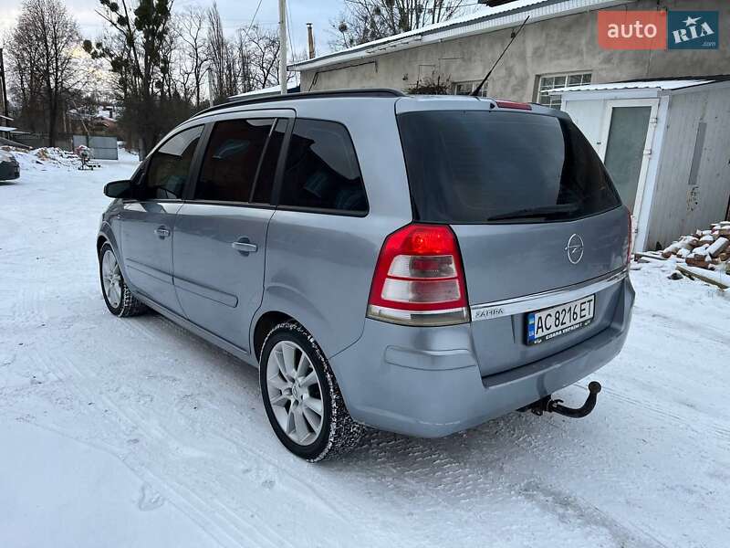 Минивэн Opel Zafira 2008 в Луцке фото 6 Минивэн Opel Zafira 2008 в Луцке