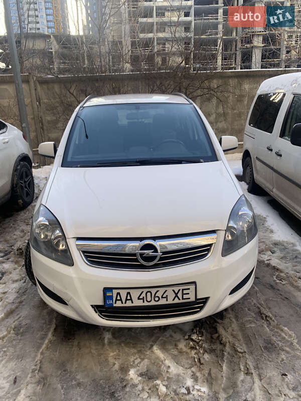 Минивэн Opel Zafira 2013 в Киеве фото 13 Минивэн Opel Zafira 2013 в Киеве