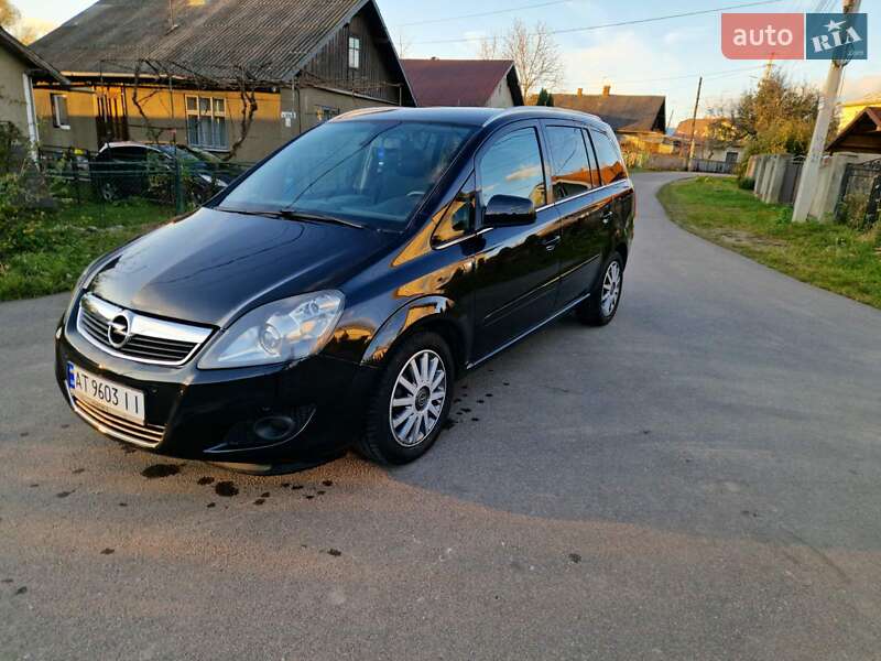 Мінівен Opel Zafira 2012 в Коломиї фото 2 Мінівен Opel Zafira 2012 в Коломиї