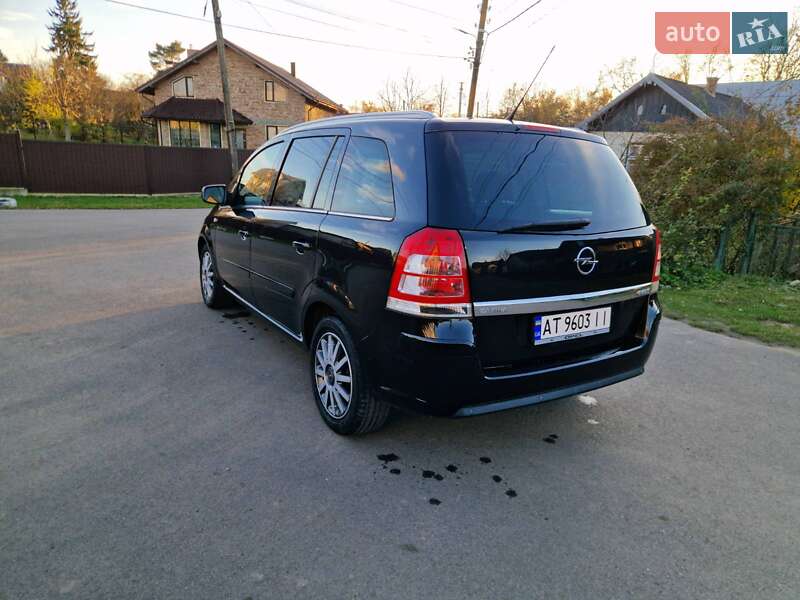 Мінівен Opel Zafira 2012 в Коломиї фото 8 Мінівен Opel Zafira 2012 в Коломиї